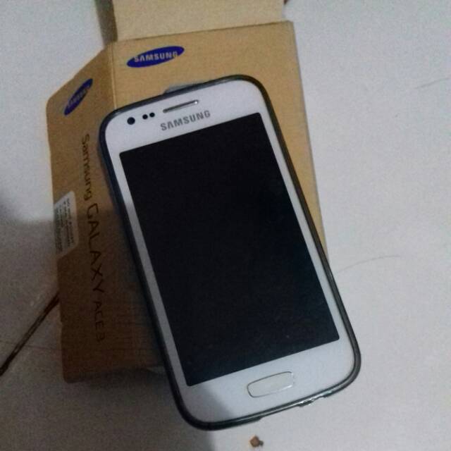 Samsung ace 3 second free silicone case