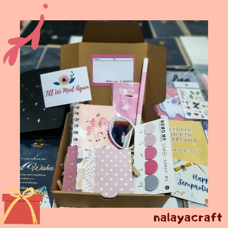 

GIFT BOX 15 x 15 HAMPERS KADO CUSTOM
