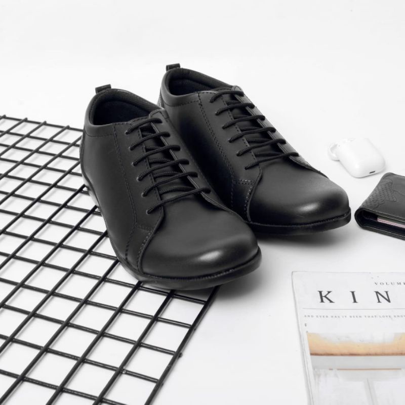 Sepatu Formal Pria Casual Sepatu Kerja Pantofel Kulit Hitam