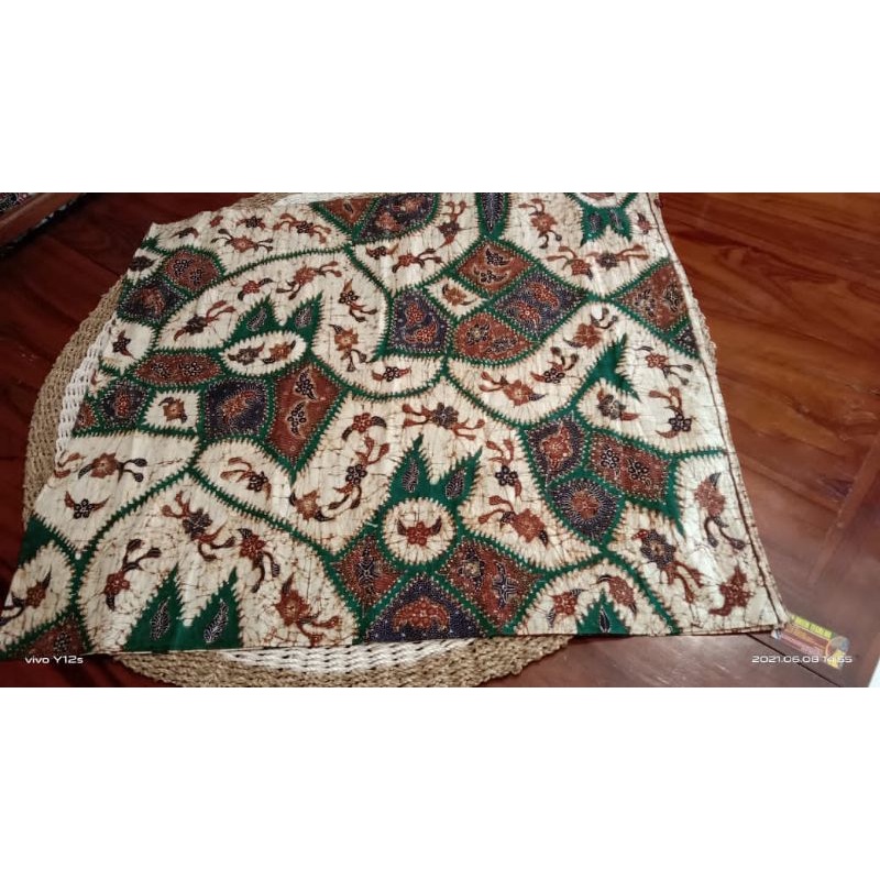 Batik tulis putri Ayu klasik