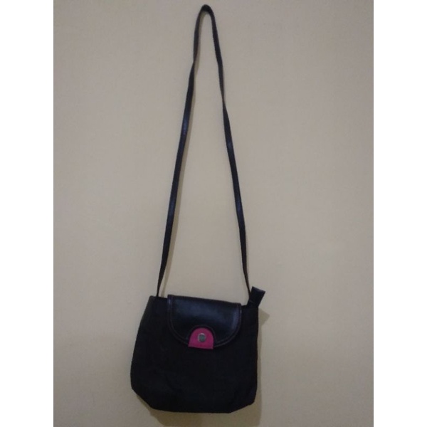 preloved tas kecil sopie martin hitam kanvas