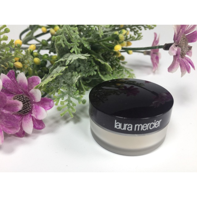 Laura Mercier Translucent Powder Sample Size