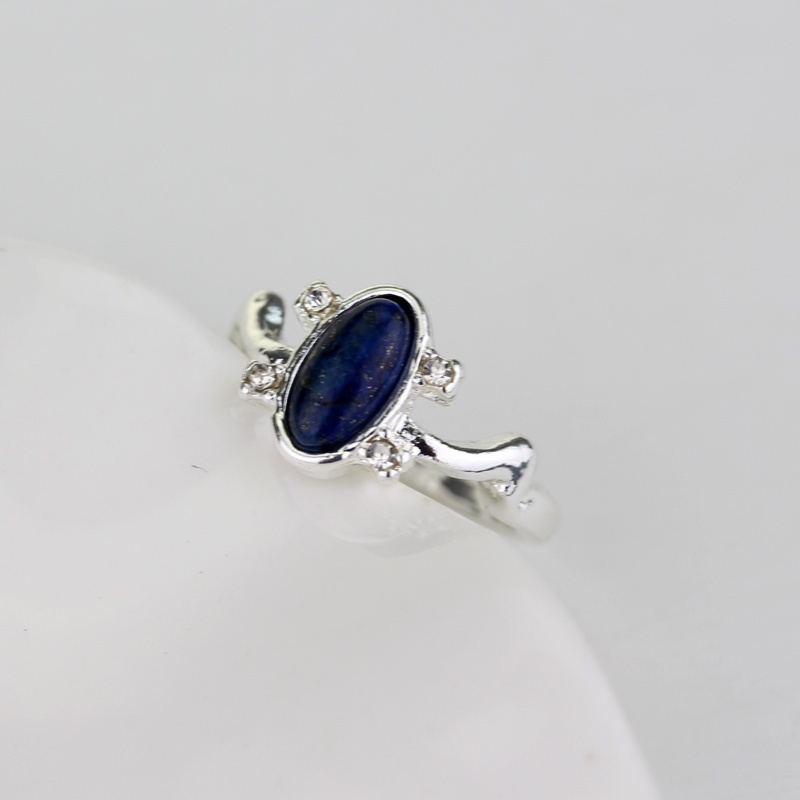Cincin fashion wanita / aksesoris perhiasan batu permata hitam