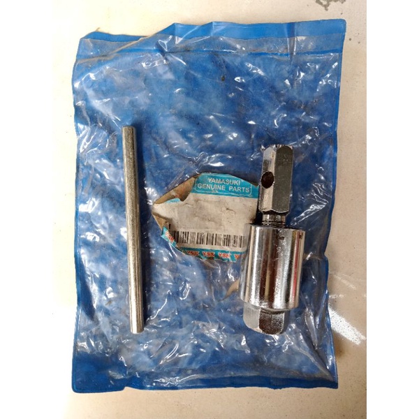 Tracker magnet Yamaha Alfa