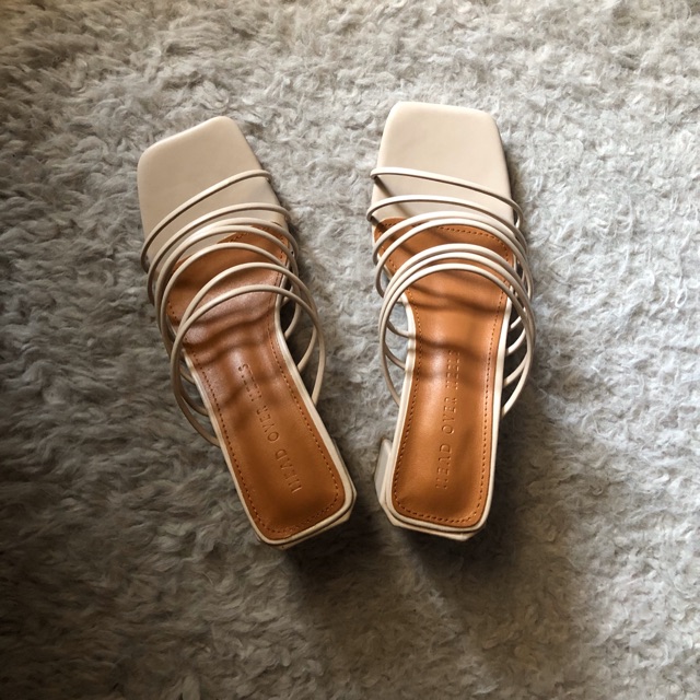 NEW* Dorothy strappy blocked heels 7 straps sandal kekinian blocked heels sandal