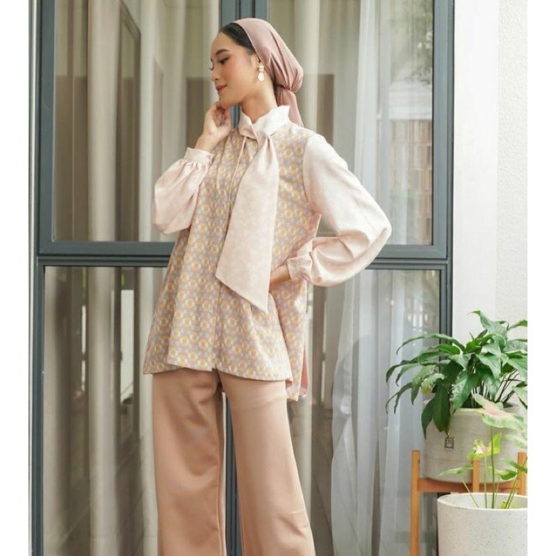 Piper Top Coral Peach by Ederra, size reguler