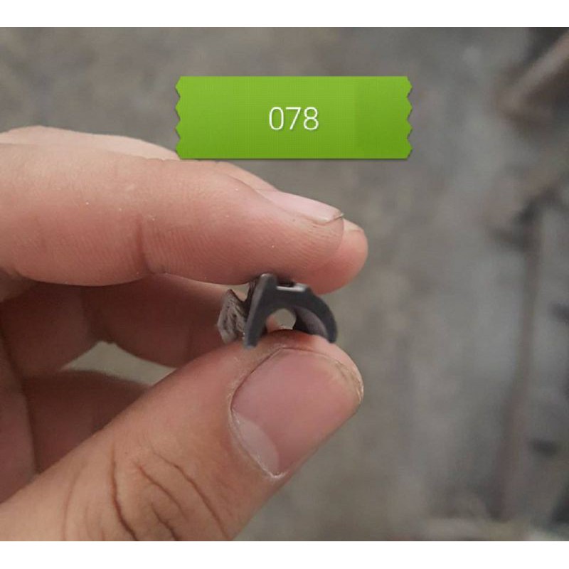 KARET HITAM KACA / KACA JENDELA / ETALASE KODE 078