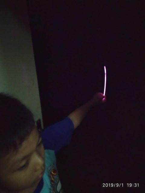 Glow Stick 100 Pcs - Stik Nyala 100 Pcs - Stick Fosfor - Glow In The Dark Stik - Gelang Fosfor