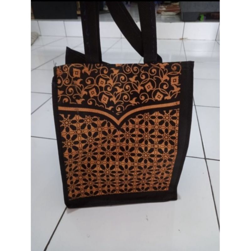 TERLARIS TAS BERKAT BATIK MEWAH TEBAL UKURAN 22x22 CM TEBAL 60 GSM/ TAS HAJATAN TEBAL DAN BESAR TAS HAJATAN MEWAH