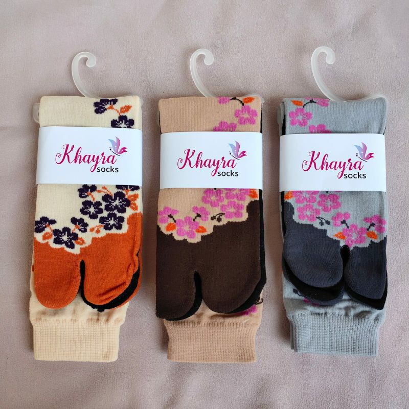 KAOS KAKI MOTIF SAKURA TERLARIS KUALITAS TERBAIK
