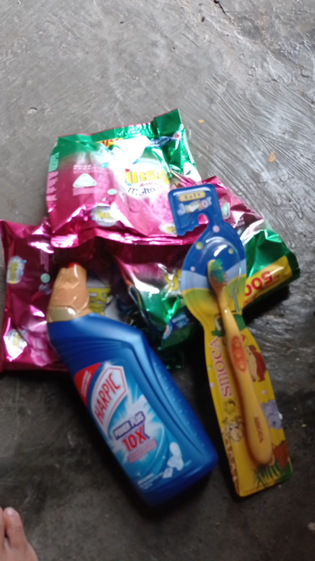 Rinso Bubuk Anti Noda + Molto 240g Kemasan Ekonomis 5000