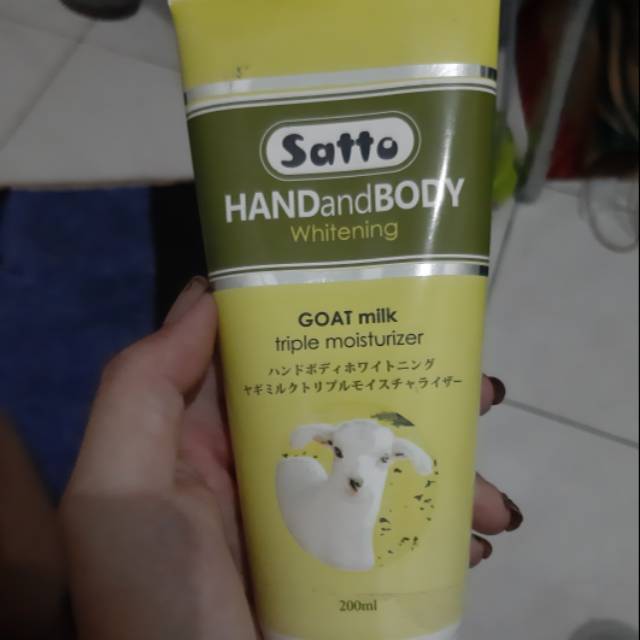 Preloved Satto handbody lotion whitening goat milk