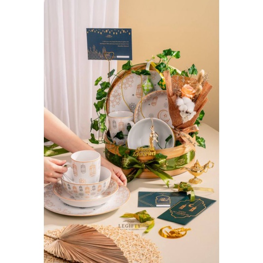 

HAMPERS LEBARAN IDUL FITRI EID MUBARAK PARCEL (MEDAN AREA ONLY) - RAYA PACKAGE SET B