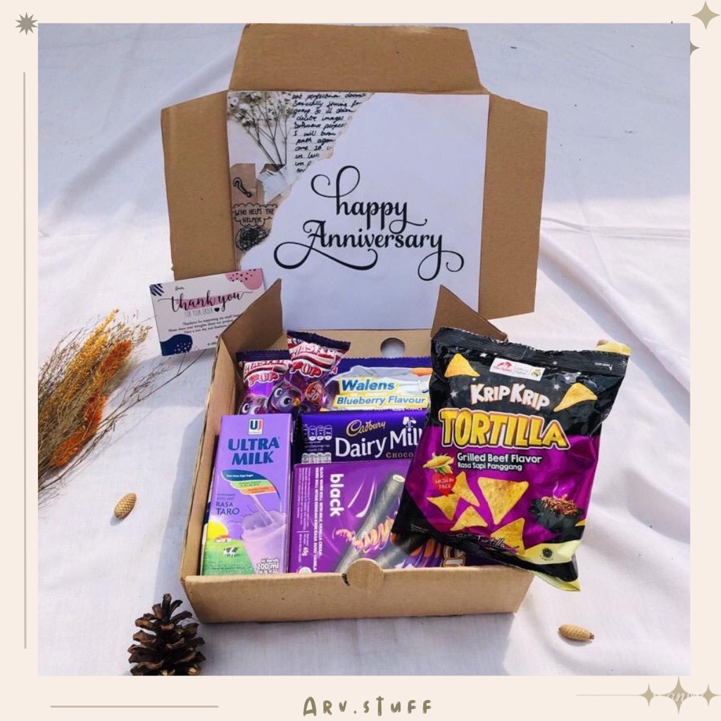 HAMPERS SNACK UNGU LILAC/ Hampers hadiah wisuda kado wedding pernikahan gift box parcel termurah hampers ulang tahun hari ibu kado murah wedding alat sholat hadiah hari raya murah viral termurah se shopee parcel alat ibadah