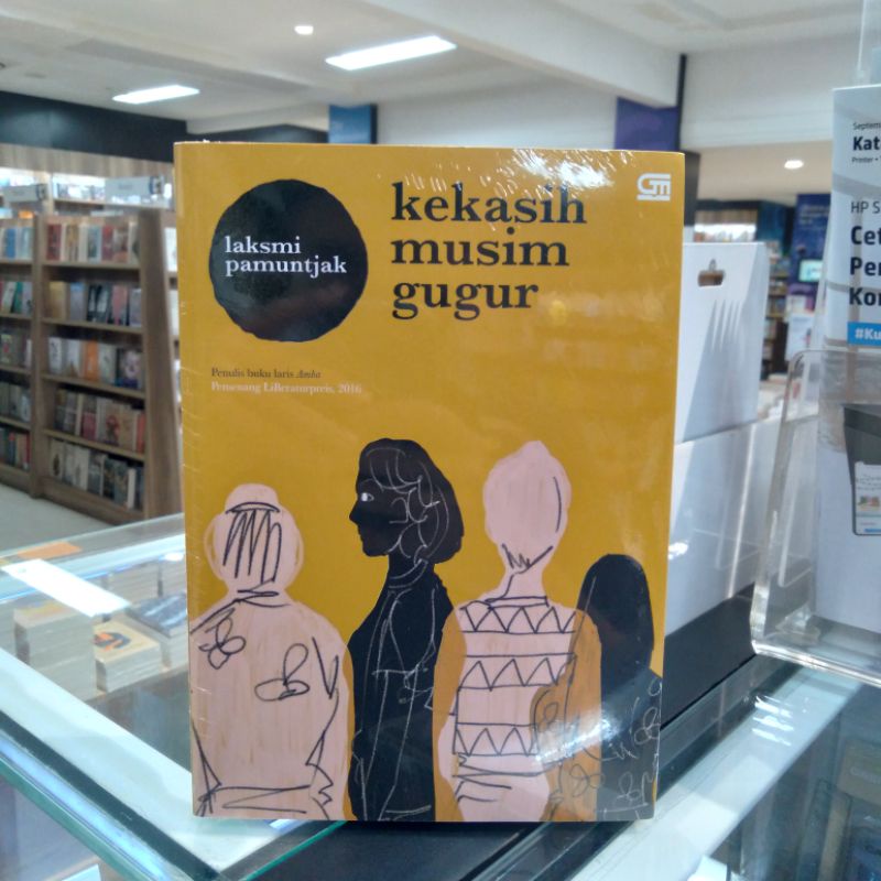 Novel kekasih musim gugur - Laksmi Pamuntjak
