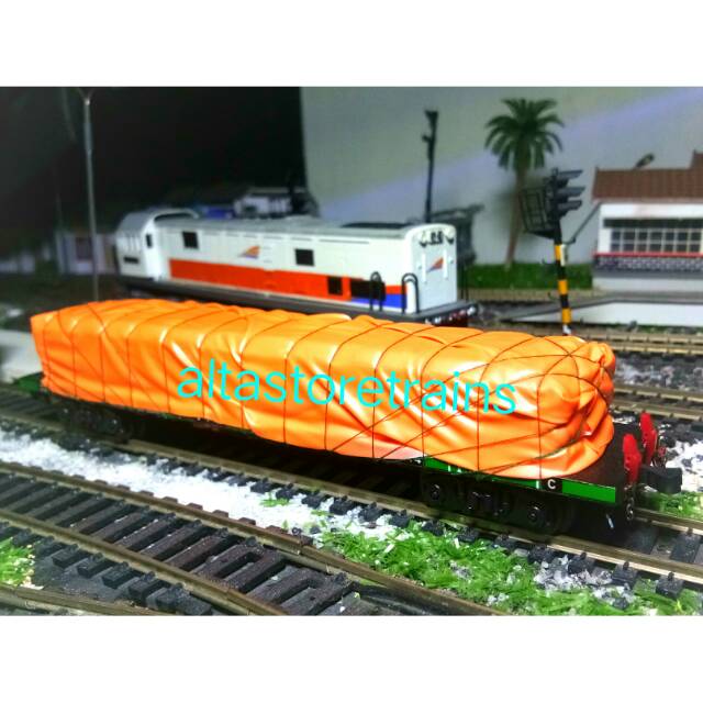 Miniatur Kereta api gerbong semen