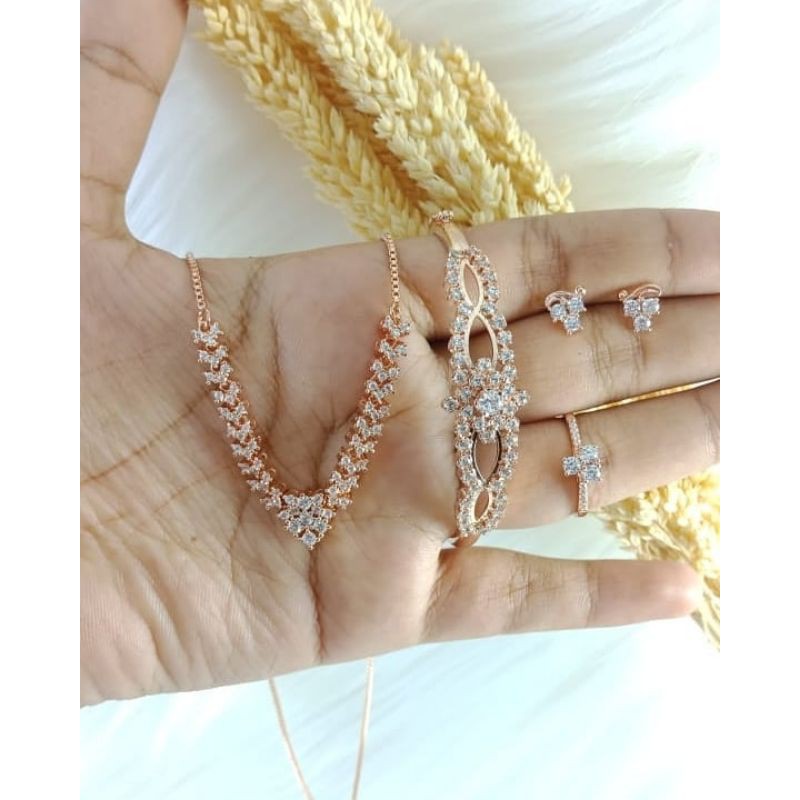 set tura replika berlian