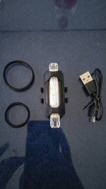 Lampu LED USB sepeda belakang bisa di isi kembali