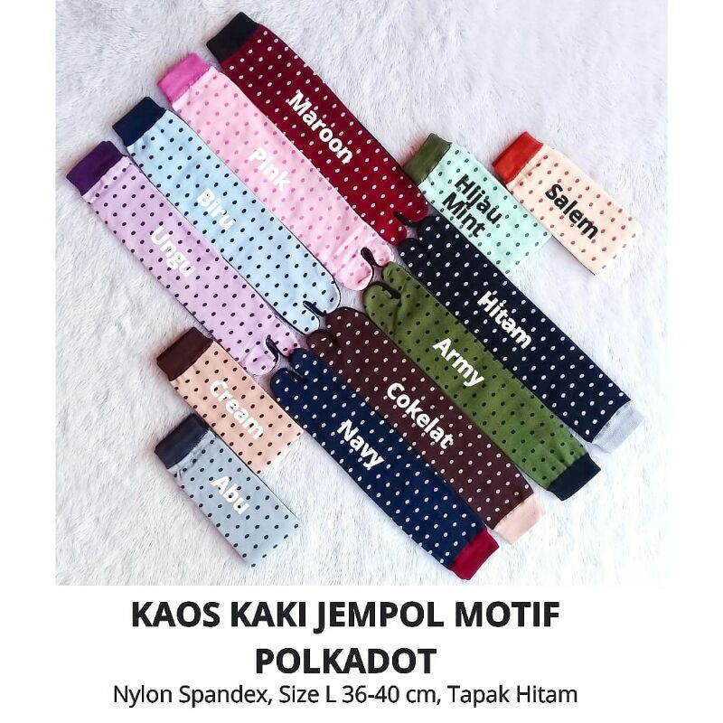 Kaos Kaki Jempol Wanita Muslimah Motif Polkadot (Tapak Hitam, Panjang, Murah, Nylon Spandex Size L)