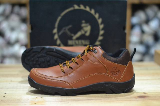 Sepatu Gunung Tracking Cowok pria kasual Santai Original