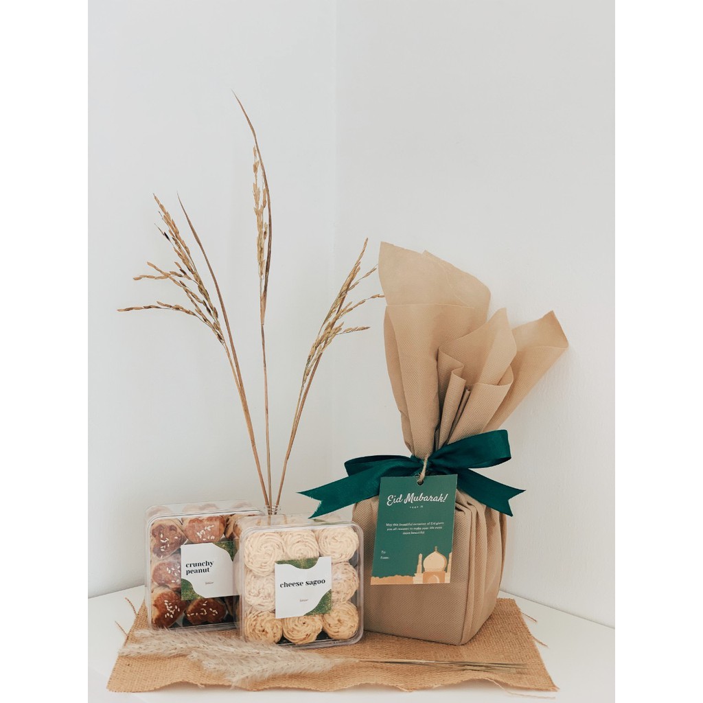 

Berbagi Set - Hampers Lebaran - Kue Kering