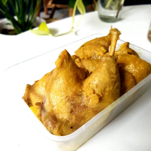 

BEBEK UNGKEP FROZEN DAN SAMBAL / Bebek ungkep siap saji
