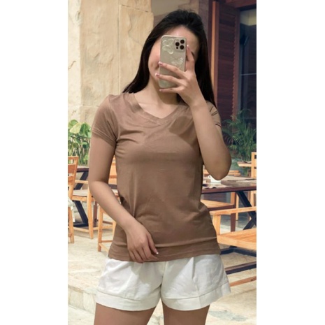 Kaos Polos Lengan  Pendek Wanita V Neck Premium