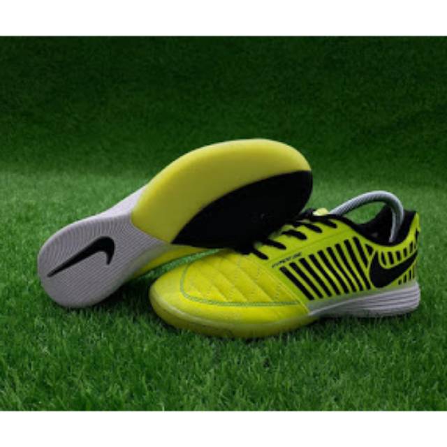 Sepatu Futsal Nike Lunar Gato II IC - Electric Green 