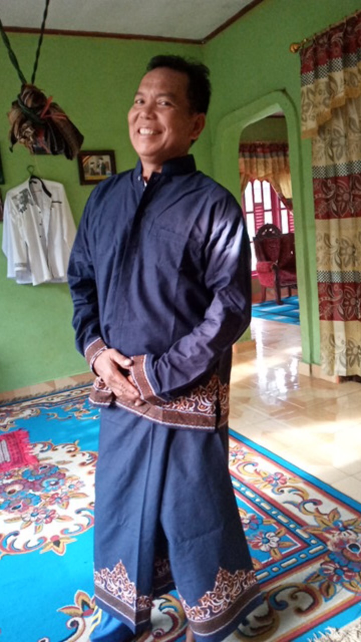 Batik Solo Pria Dewasa Sarung Setelan Baju Koko Tumpal Navi