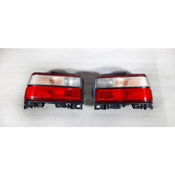 Bekas} Stoplamp lampu belakang Great corolla Murah