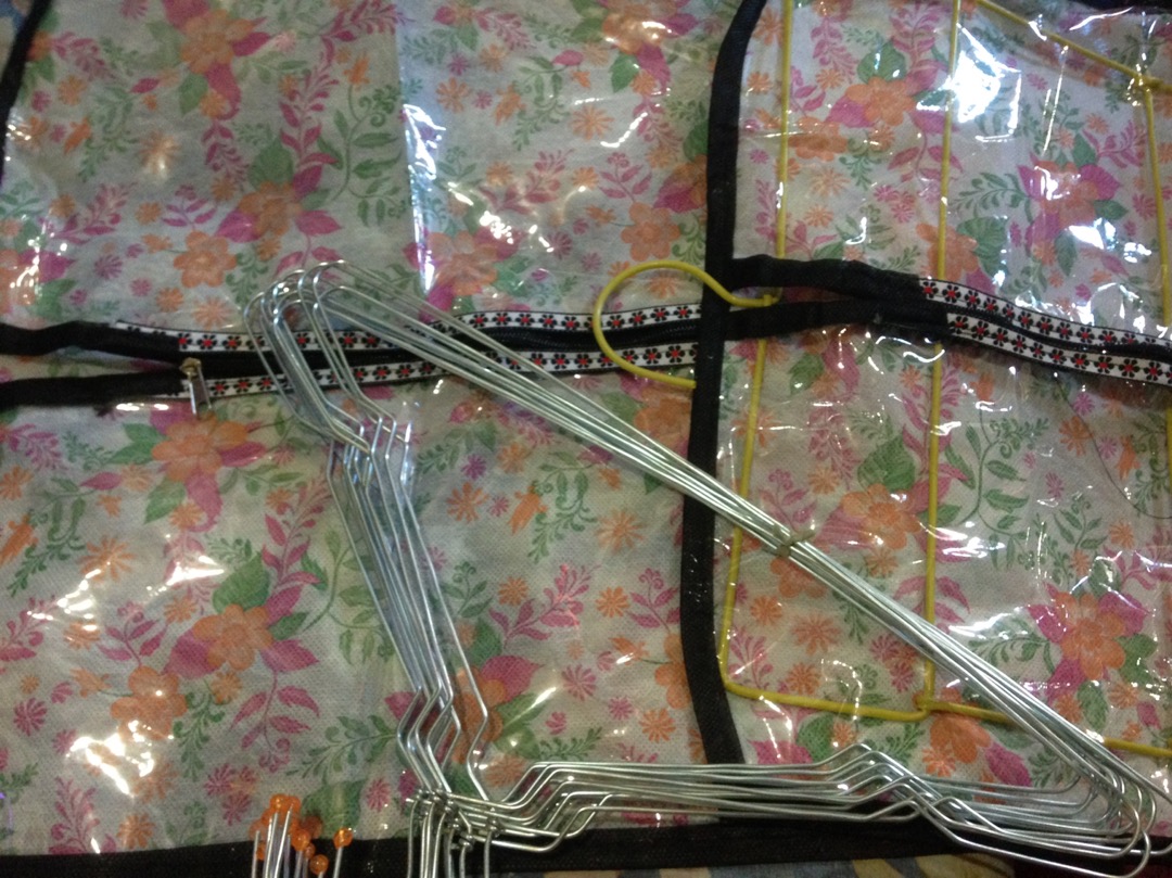 Cover Gantungan Hijab Medium