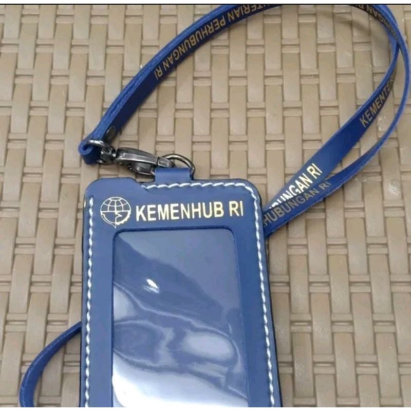 

Gantungan id card Kemenhub