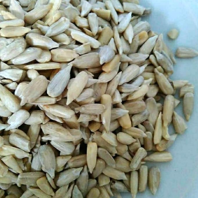 

Sunflower Seeds Organik / Kwaci Kupas - 1 Kg / Biji Bunga Matahari