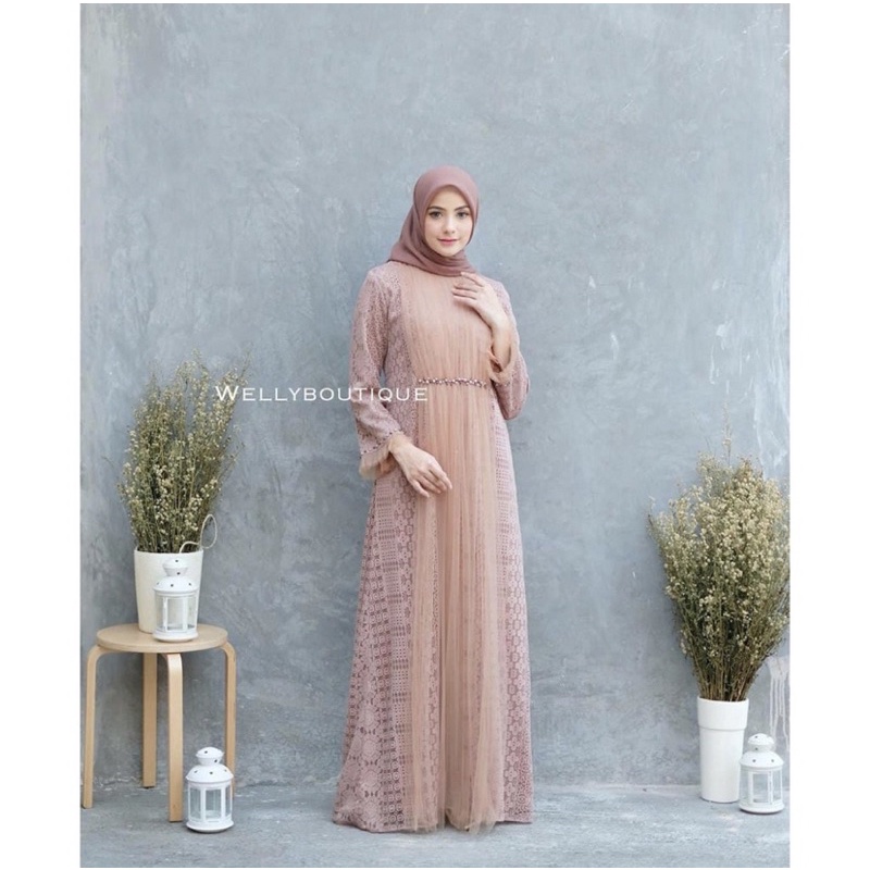 Dress by Welly Boutique size S