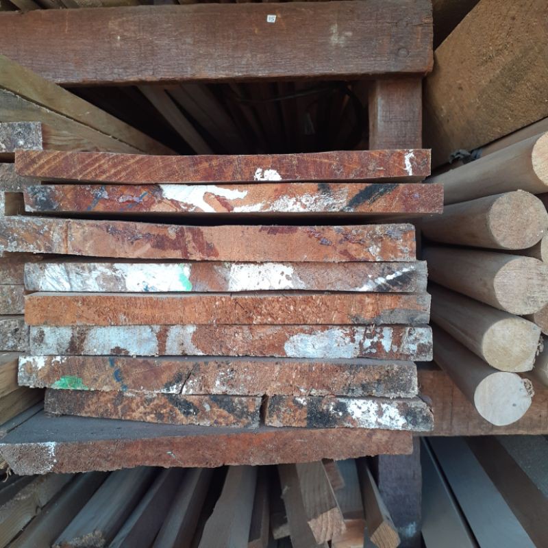 

papan pinus 1,8cmx20cmx1meter
