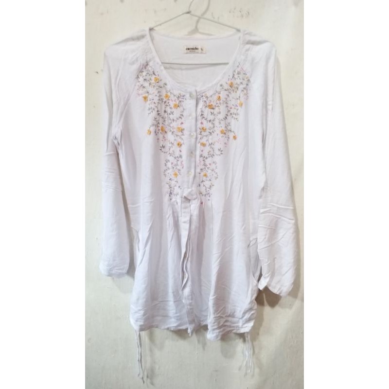PRELOVED ATASAN WANITA CORNICHE