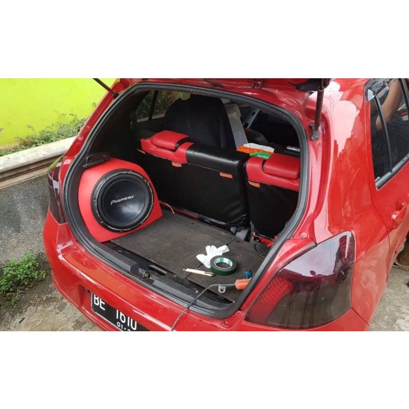Box sudut audio mobil yaris