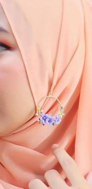 A139 Anting hijab bunga gold