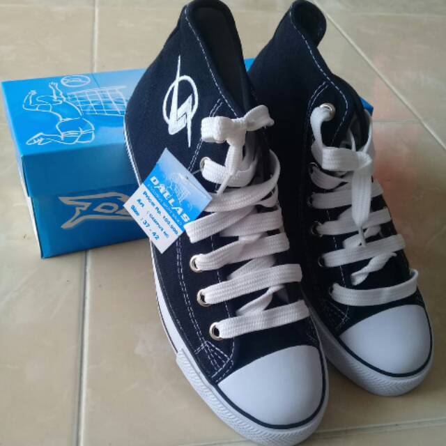 Sepatu dallas