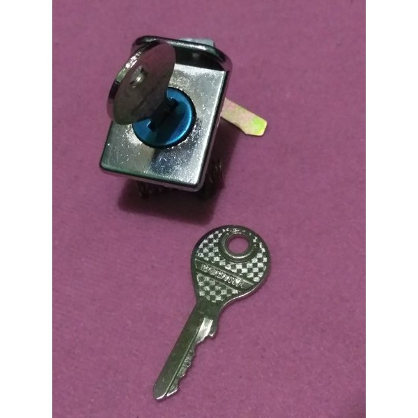 Kunci Box Vespa bagian Depan Atau Bagasi samping kiri vespa super sprint ps termurah