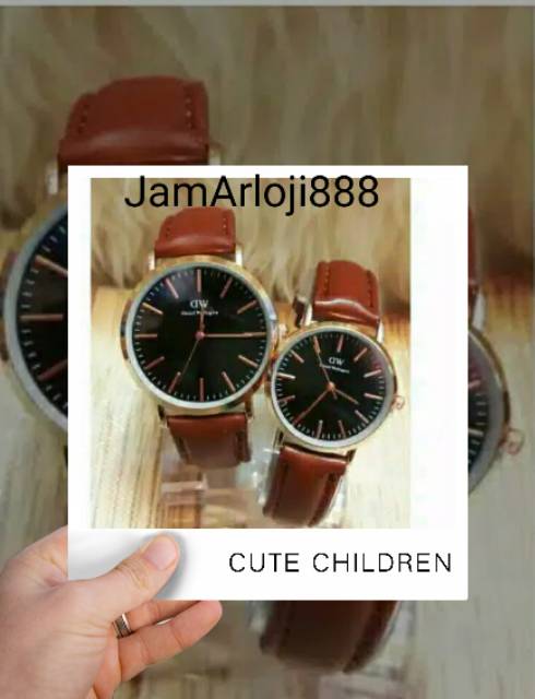 (Cod√)Jam Tangan Couple D-M Strap Kulit (Dikirim Dari Jakarta Pusat)