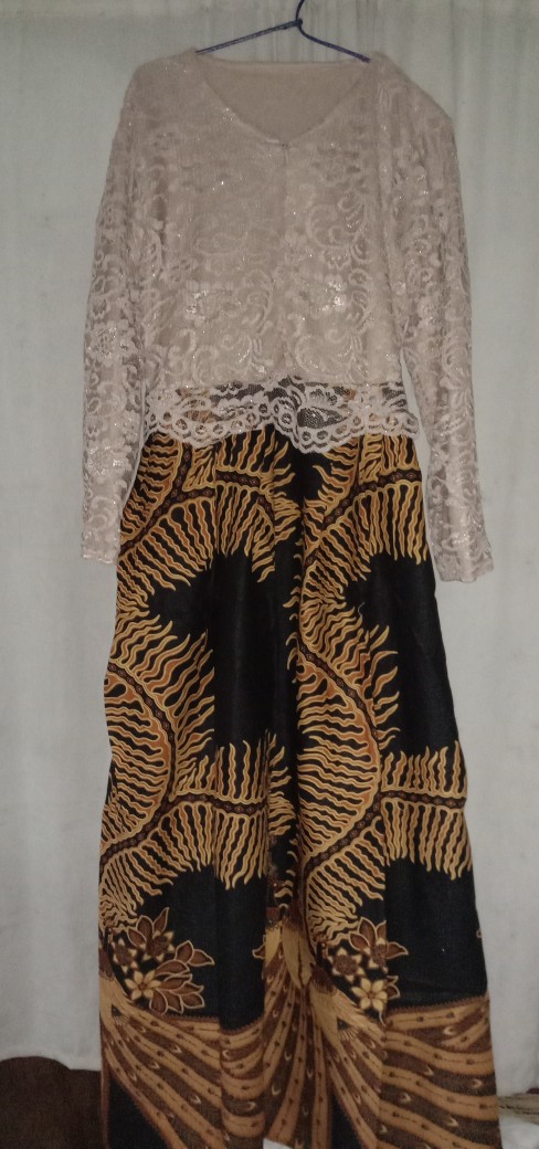 Wou Batik Couple 2595 Brokat Couple Brukat Modern Batik Keluarga Batik Modern - Bs059