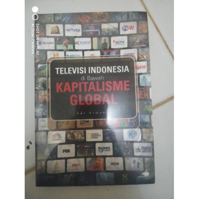 buku televisi indonesia dibawah kapitalisme global