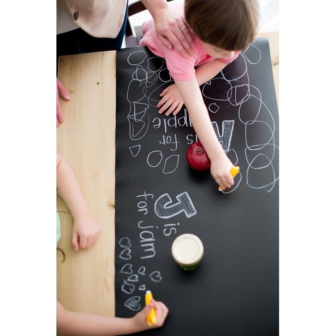 

JAQ JAQ BIRD - CHALK BOARD TABLE RUNNER