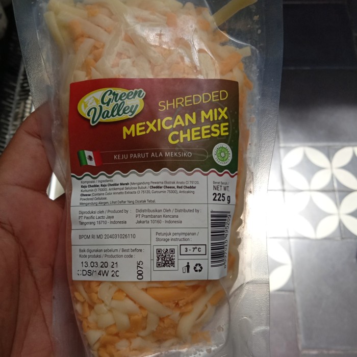 

Green Valley Shredded Mexican Mix Cheese 225g