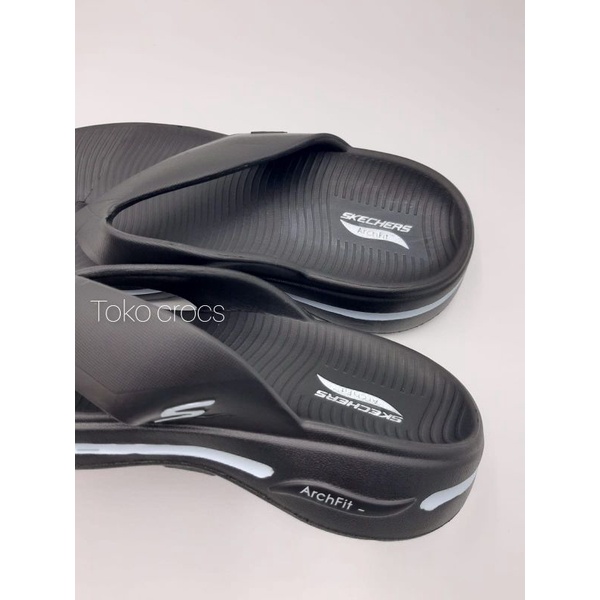 Skechers sandal pria / sandal pria skechers / skechers jepit ARCHFIT
