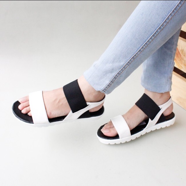 Sepatu sandal korea