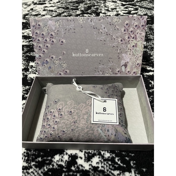 Preloved Prayer robe the ederra Glacier mukena buttonscarves PL Like NEW