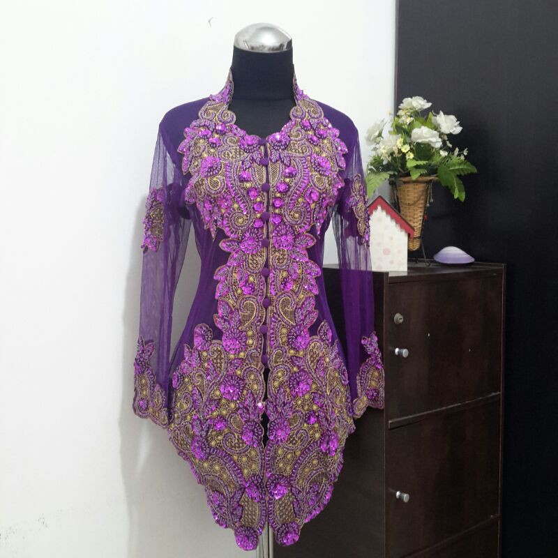 Kebaya tile payet motif jasmine hijau botol ukuran M