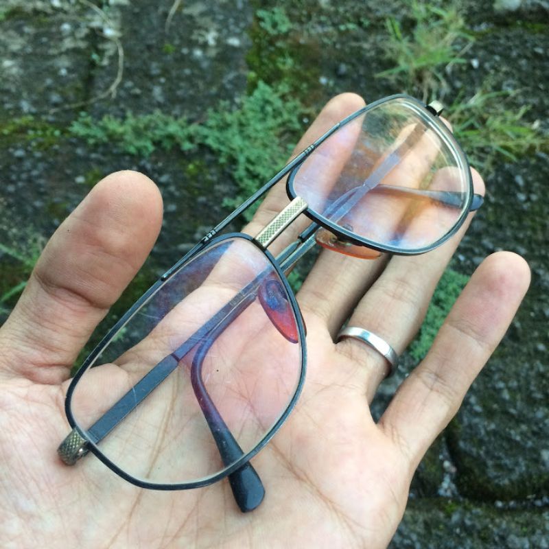 Kacamata Nagoya Piere 18 KGP